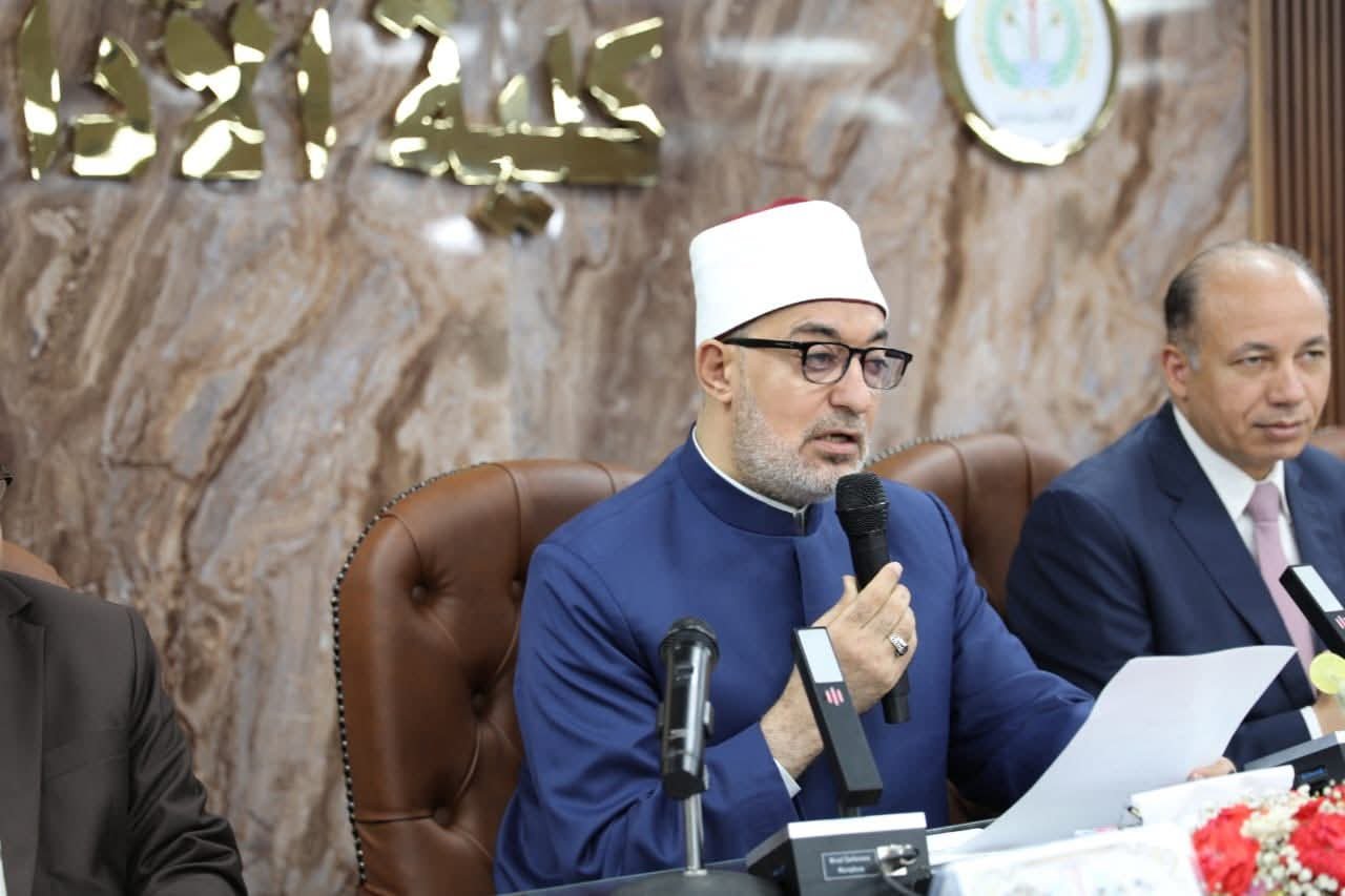 مفتي الجمهورية: الذكاء الاصطناعي ليس كيانًا منفصلًا بل هو امتداد للعقل الإنساني 