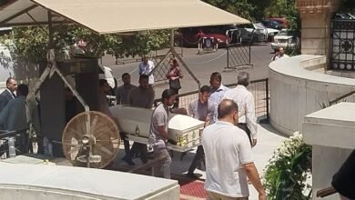 وزير الثقافة ونجوم الفن يشاركون في تشييع الراحل لطفي لبيب