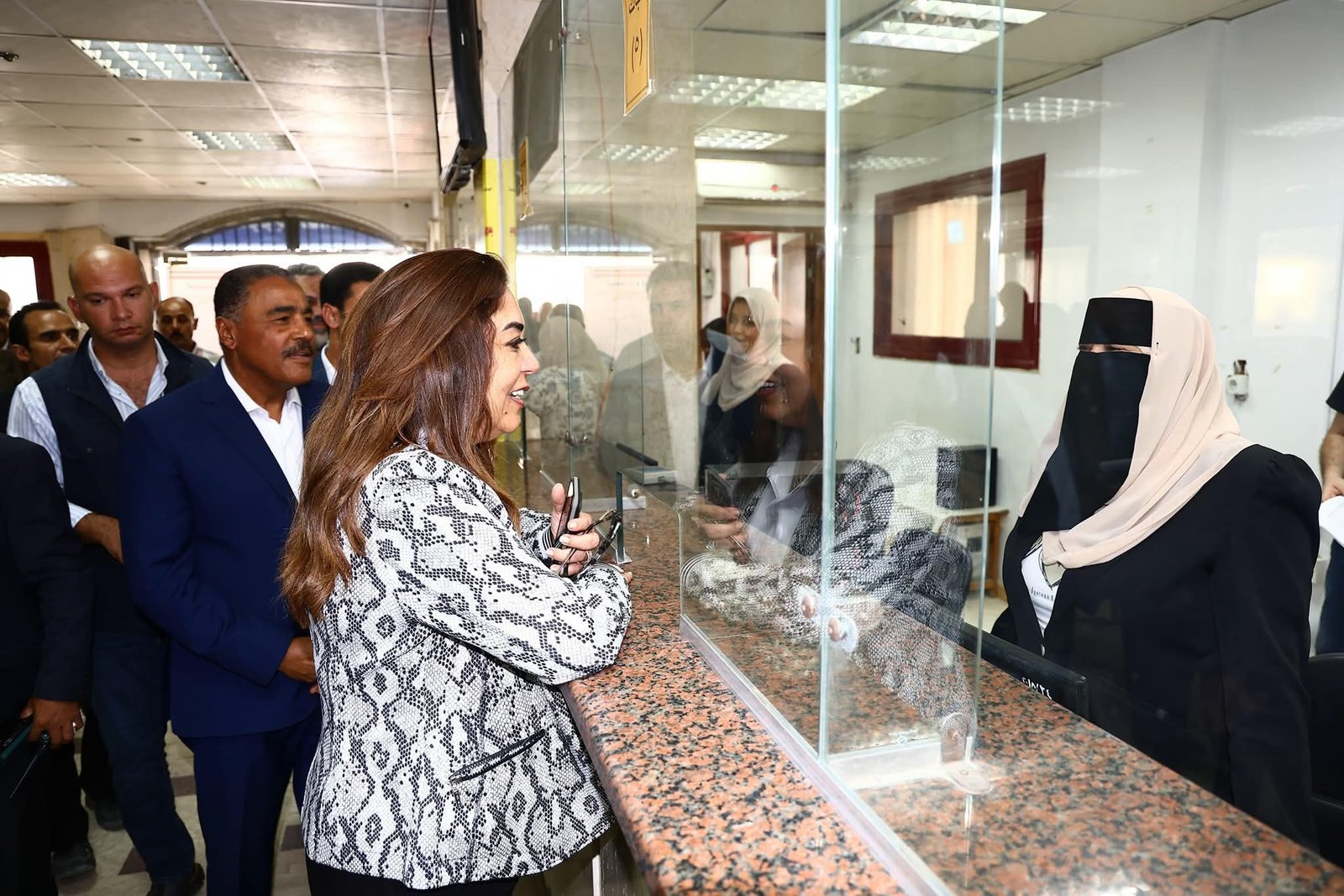 وزيرة التنمية المحلية ومحافظ مطروح يتفقدان أعمال توسعة وتطوير المدخل الغربي لمدينة الحمام وسير العمل بالمركز التكنولوجي 4 وزيرة التنمية المحلية ومحافظ مطروح يتفقدان أعمال توسعة وتطوير المدخل الغربي لمدينة الحمام وسير العمل بالمركز التكنولوجي