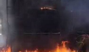 حريق ضخم يندلع في "دبي مول" الشيخ زايد.. والحماية المدنية تتدخل بسرعة