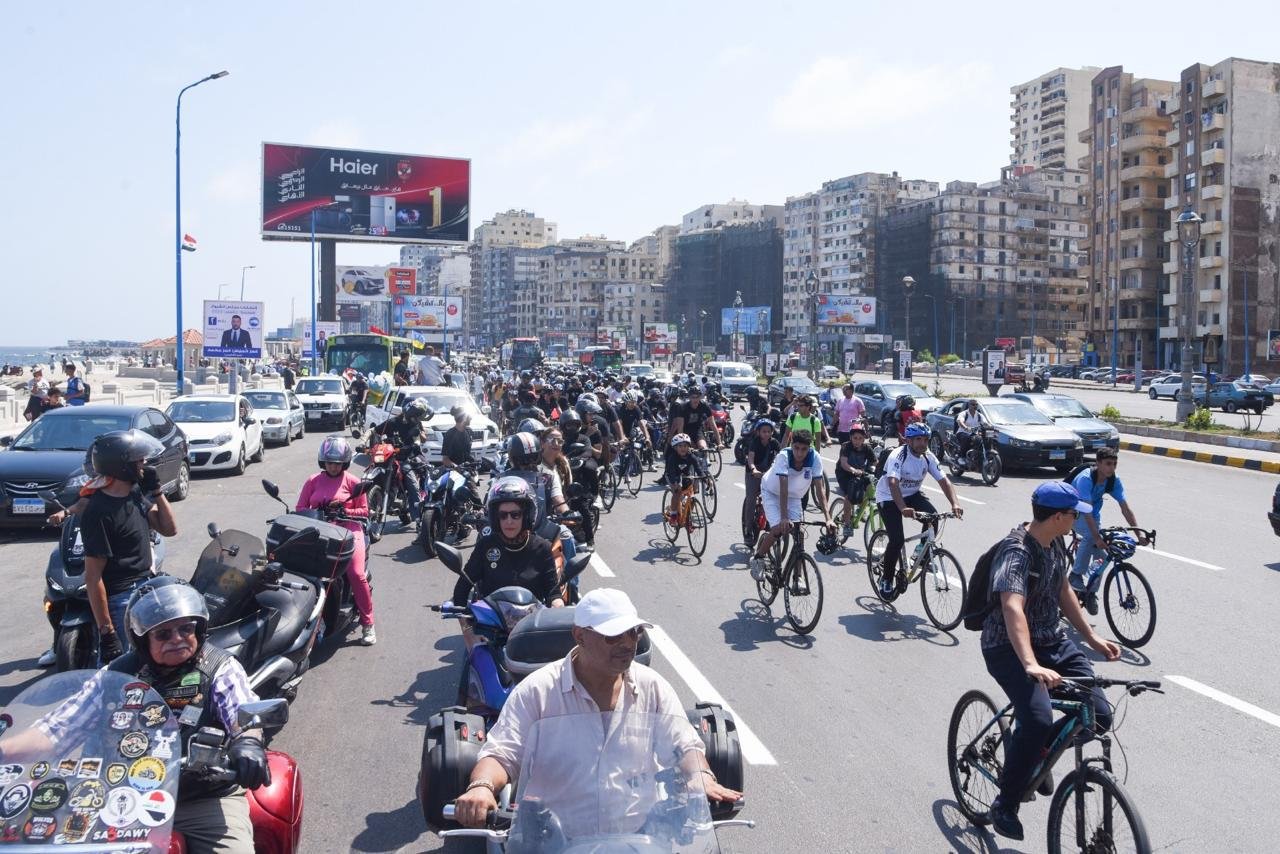 "الإسكندرية تحتفل بعيدها القومي بماراثون رياضي وعروض تراثية وقوافل خيرية"