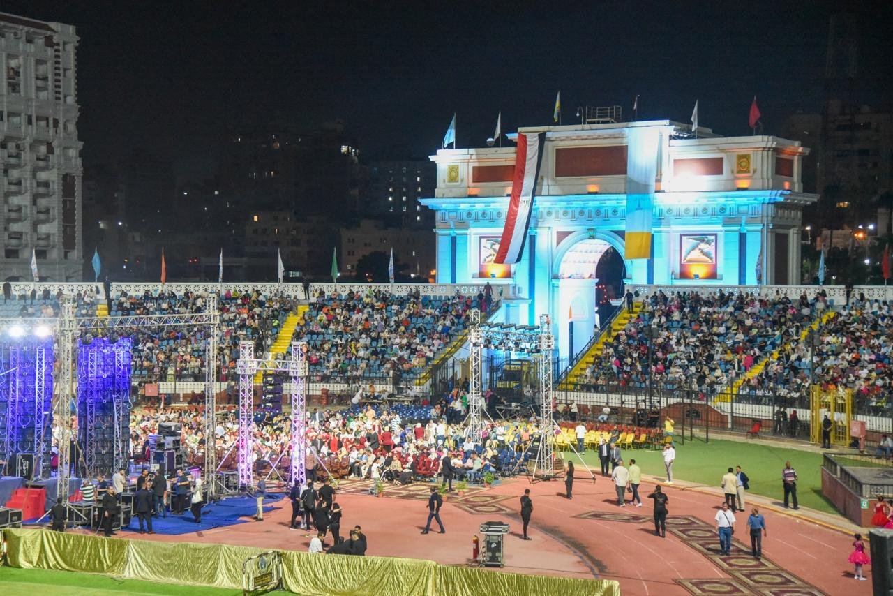 "صيف الأوبرا 2025.. وزير الثقافة ومحافظ الإسكندرية يطلقان أول مهرجان موسيقي داخل إستاد الإسكندرية"