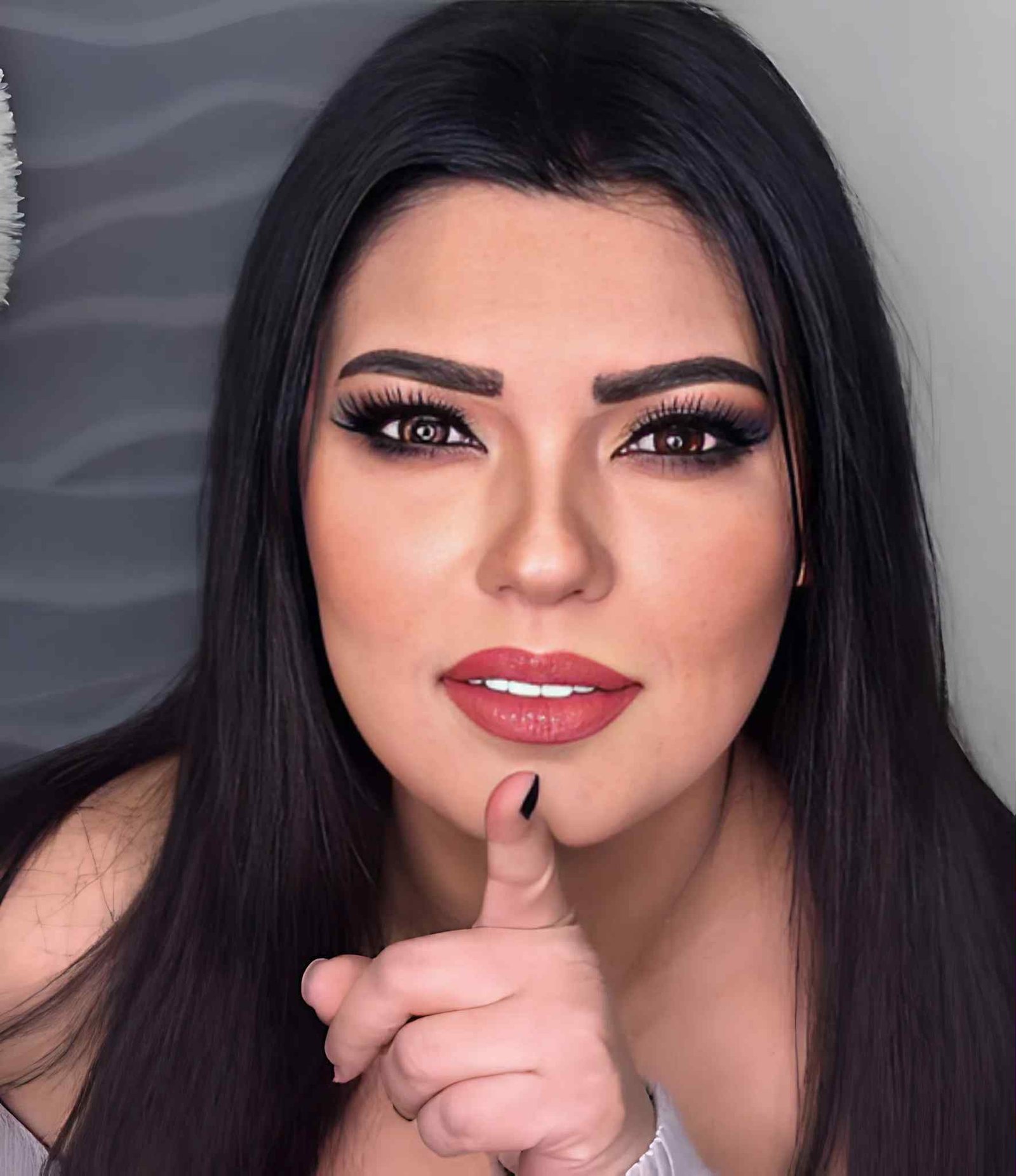 في ذكرى ميلادها.. عزة مجاهد: ابنة الفن التي شقّت طريقها بثبات في عالم التمثيل