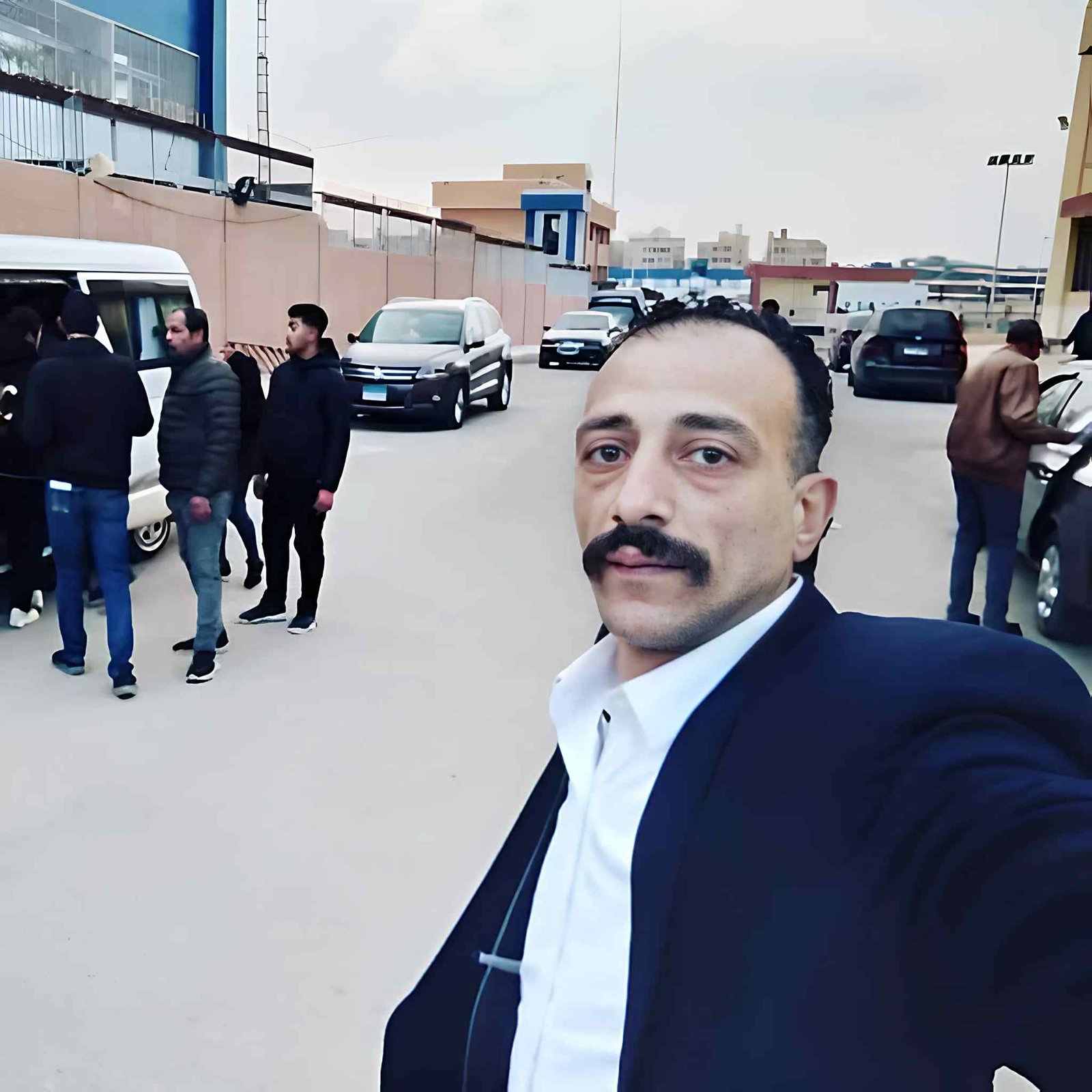 في عيد ميلاده.. الفنان عمرو فراج يحتفل بمسيرته الفنية الحافلة بين “الجماعة” و”برة المنهج”