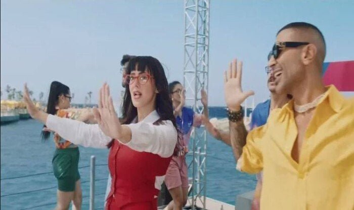 دنيا سمير غانم تكشف عن برومو أغنية "أشرار" مع أحمد سعد من فيلم "روكي الغلابة"
