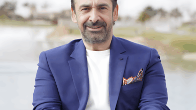 كريم عبدالعزيز.. 50 عاماً من النجومية والتألق في السينما والدراما المصرية