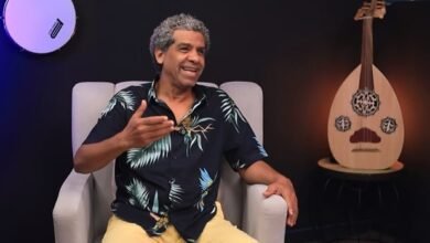 محمد بشير يستعيد كواليس أغنية "بتميل" والكوبليه المحذوف في فيلم "انت عمري"