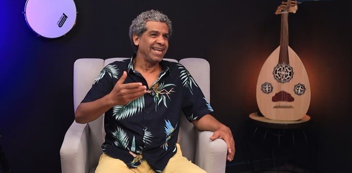 محمد بشير يستعيد كواليس أغنية "بتميل" والكوبليه المحذوف في فيلم "انت عمري"