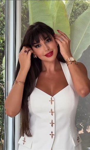 ياسمين صبري تُفاجئ جمهورها بلوك ورقيق الجديد