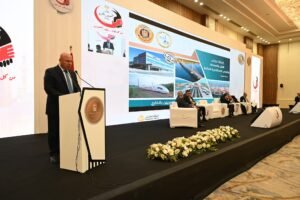 وزير الصناعة والنقل يستعرض جهود الدولة في مجالي النقل والصناعة 2 وزير الصناعة والنقل يستعرض جهود الدولة في مجالي النقل والصناعة