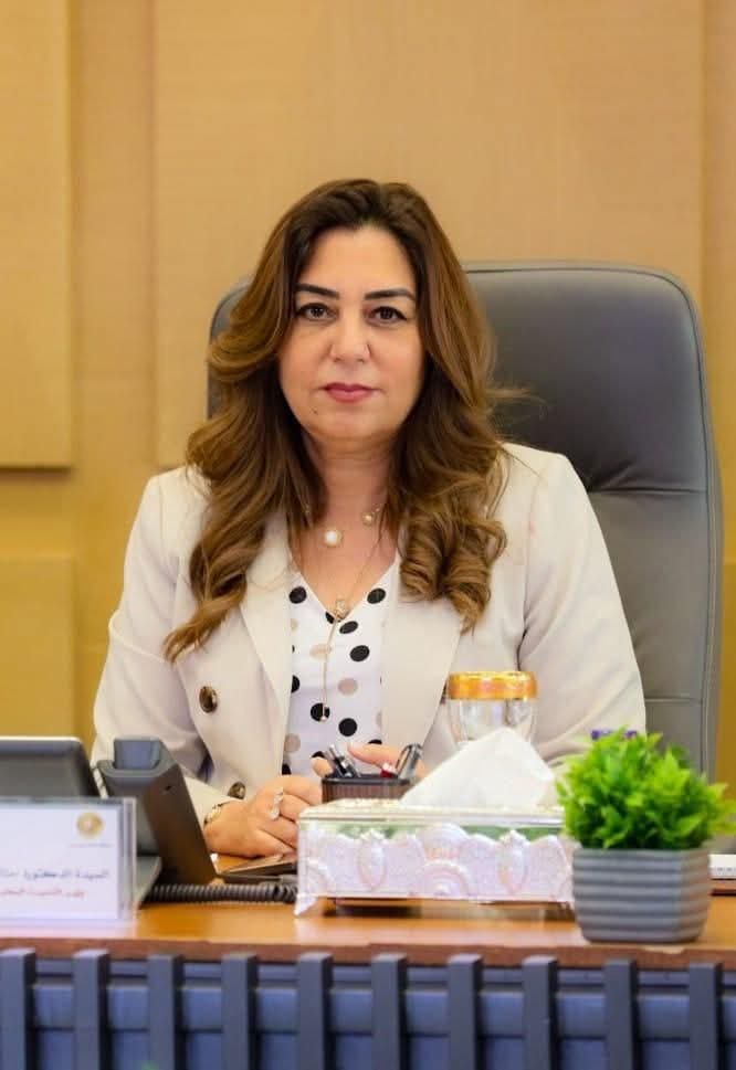 وزيرة التنمية المحلية تنعي عامل النظافة الذي توفى أثناء تأدية عمله بالزقازيق 2 وزيرة التنمية المحلية تنعي عامل النظافة الذي توفى أثناء تأدية عمله بالزقازيق