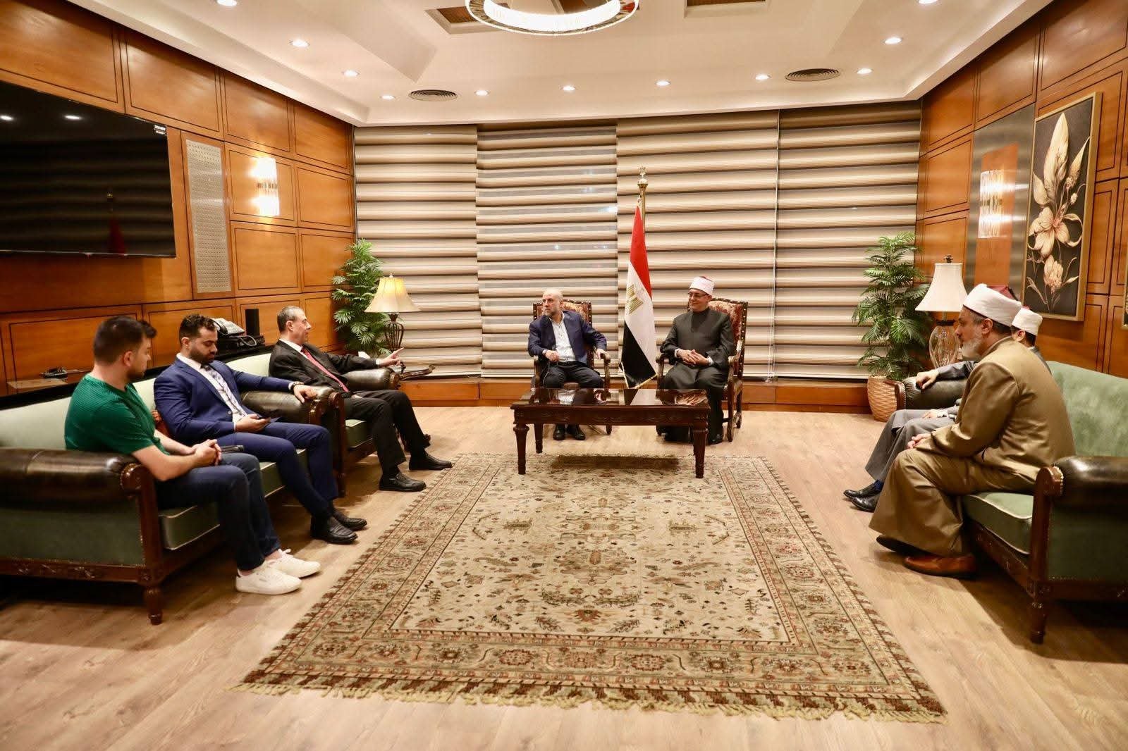 مفتي الجمهورية يستقبل قاضي قضاة فلسطين ومفتي أذربيجان ومفتي لبنان ورئيس مجلس الإفتاء بكينيا