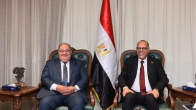 وزير العمل يستقبل قنصل مصر في الرياض لبحث التعاون في الملفات ذات الاهتمام المُشترك