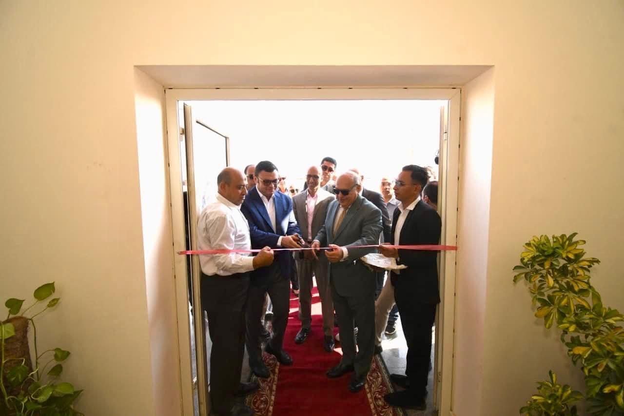 وزير الإسكان يفتتح المركز الثقافي بمدينة القاهرة الجديدة 2 وزير الإسكان يفتتح المركز الثقافي بمدينة القاهرة الجديدة