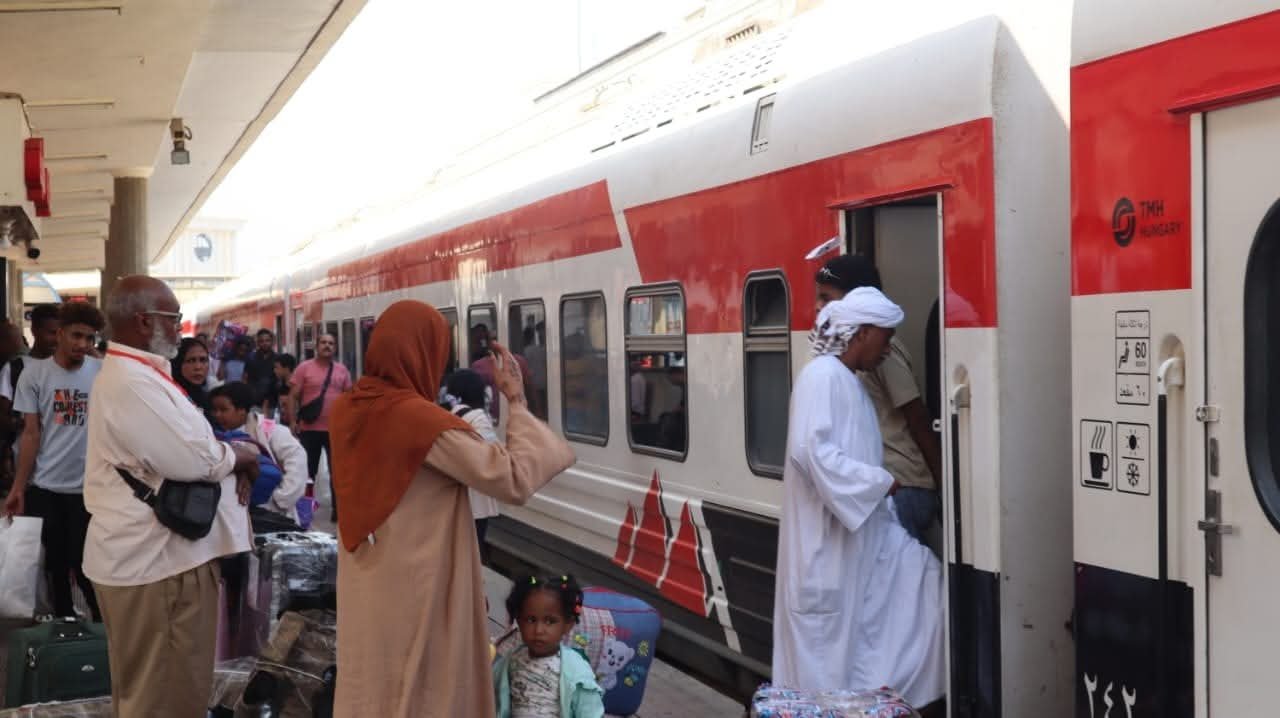 الهيئة القومية لسكك حديد مصر: تسيير القطار التاسع للعودة الطوعية للأشقاء السودانيين 