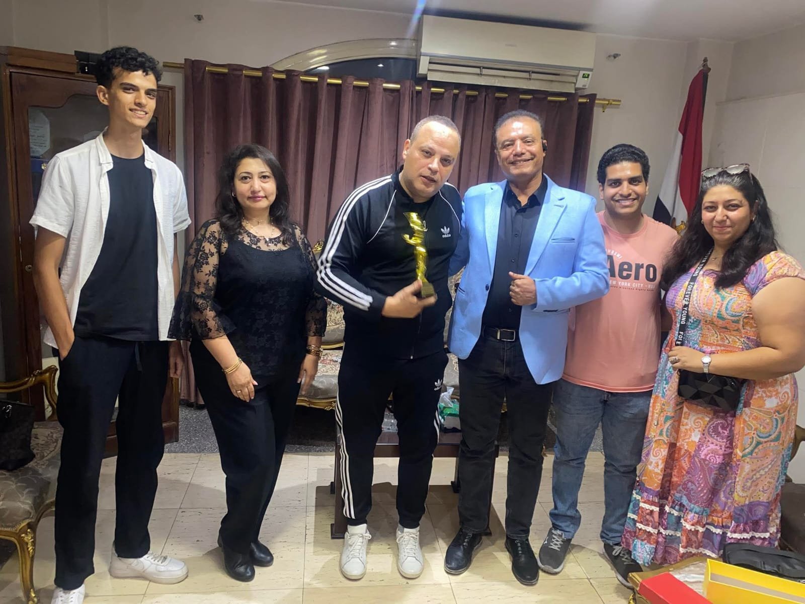 تامر عبد المنعم يهنيء صناع فيلم التجلي على فوزه بجائزة أفضل إنتاج من المهرجان المصري الأمريكي 3 تامر عبد المنعم يهنيء صناع فيلم التجلي على فوزه بجائزة أفضل إنتاج من المهرجان المصري الأمريكي