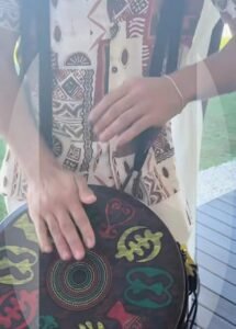 اللي عايز يصيّف ييجي مصر ام الدنيا .. هالة صدقي من الساحل