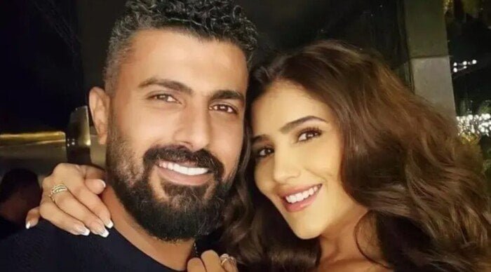 مي عمر تفاجئ محمد سامي بهدية فاخرة في عيد ميلاده الـ42