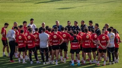 الخطيب يقطع أجازته ويصل مقر النادي الأهلي ويحضر مران الفريق الاول لكرة القدم