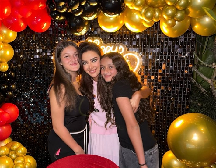 ~2رضوى الشربيني تحتفل بعيد ميلادها الـ44 : العمر مجرد رقم 