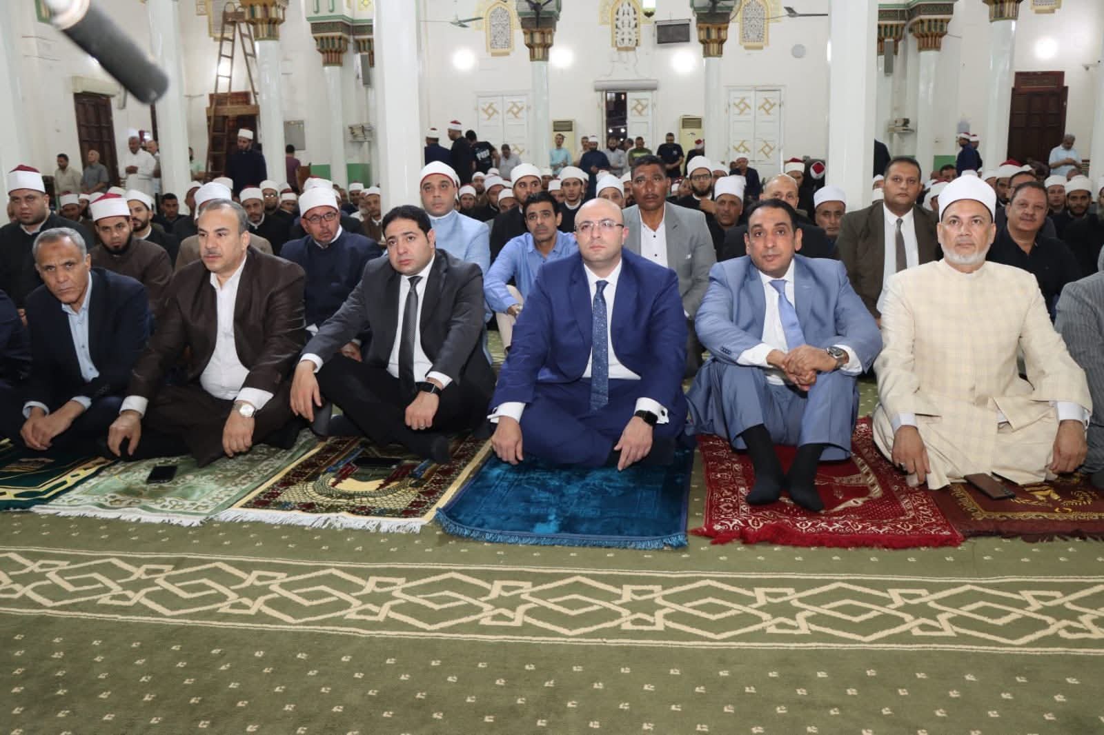 محافظ بني سويف يشهد احتفال الأوقاف بذكرى المولد النبوي الشريف عقب صلاة المغرب بمسجد عمر بن عبد العزيز