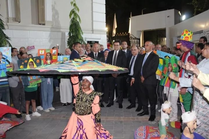 وزير الثقافة ومحافظ القاهرة يفتتحان "قصر ثقافة الطفل" بجاردن سيتي 