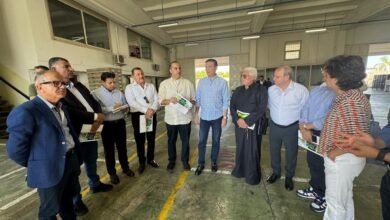 وزيرا الزراعة والشؤون النيابية يتفقدان محطة تعاونية لإنتاج وتعبئة الخضروات والفاكهة في إيطاليا