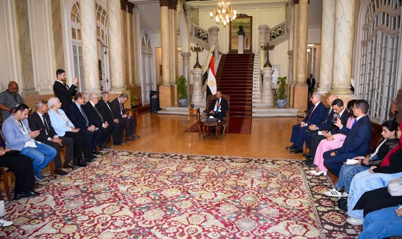 وزير الخارجية يلتقي أوائل الثانوية العامة بالتعاون مع جريدة الجمهورية