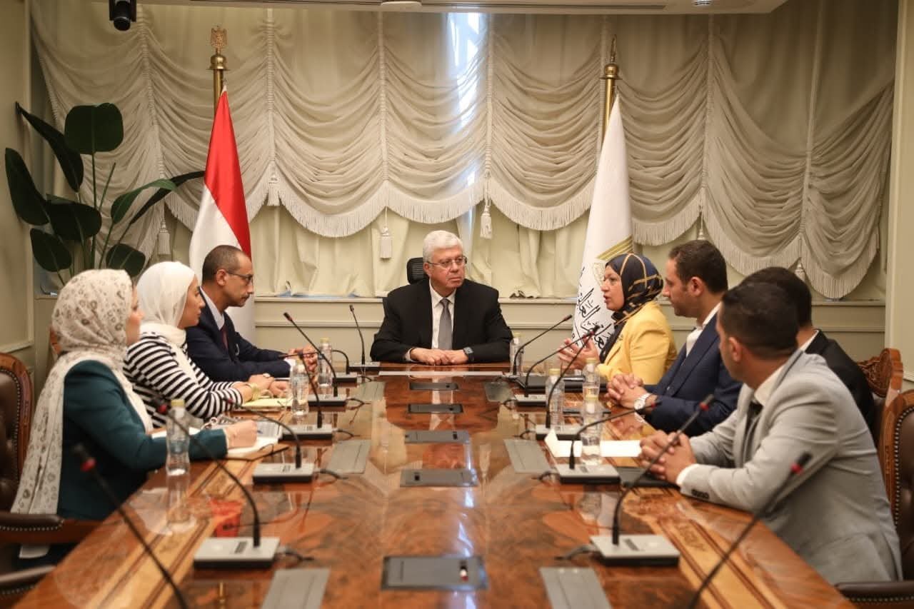 عاشور يشهد توقيع بروتوكول تعاون بين "صندوق تطوير التعليم" و"صندوق الاستشارات والبحوث الفنية" 