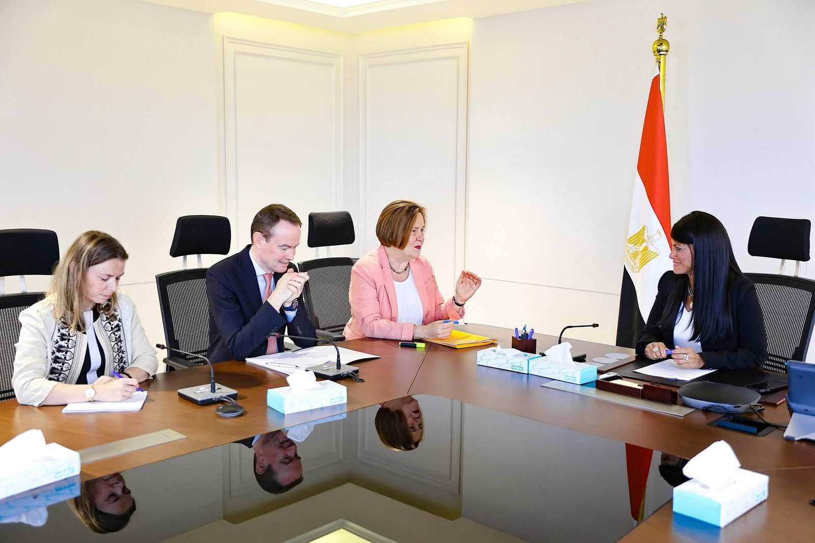 المشاط تبحث مع المدير الإقليمي لوكالة التنمية الفرنسية (AFD) لشمال أفريقيا مستقبل العلاقات المصرية الفرنسية المشتركة