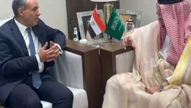 وزير الخارجية يلتقي وزير التجارة السعودي