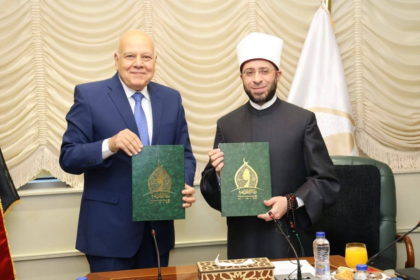 توقيع برتوكول تعاون بين الأوقاف واتحاد الجامعات العربية 3 توقيع برتوكول تعاون بين الأوقاف واتحاد الجامعات العربية