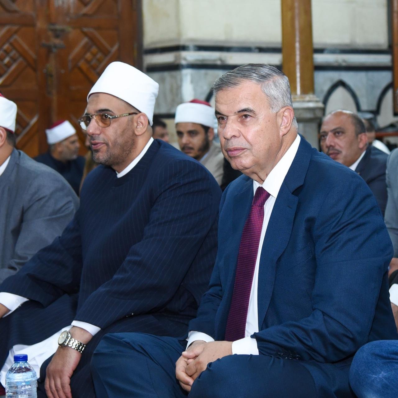 محافظ الإسكندرية يشارك أهالي الثغر احتفالية المولد النبوي الشريف بمسجد البوصيري