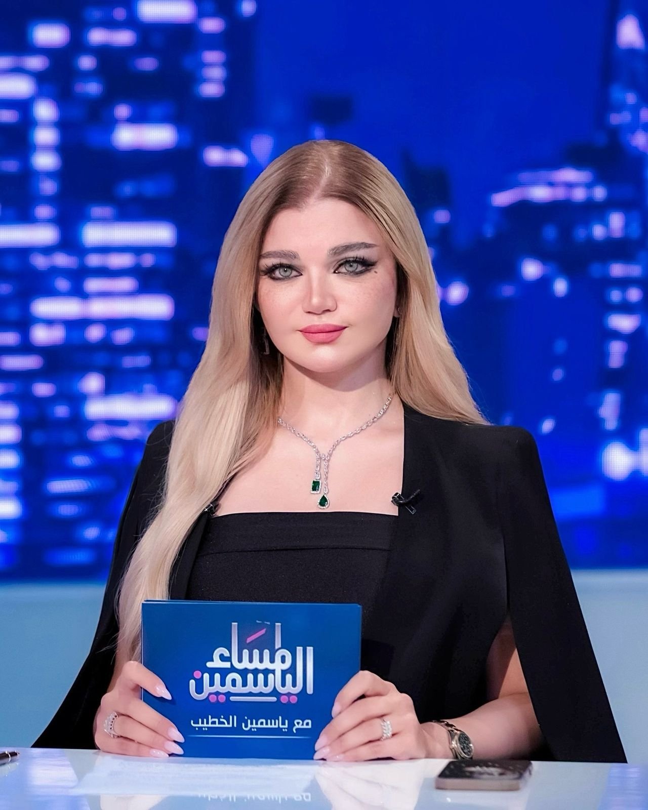 أول رد من ياسمين الخطيب على أزمة المنديل وفستانها: اضطريت أتصرف