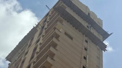 "الإسكندرية: متابعة دقيقة لإزالة العقار المائل بالمندرة حفاظًا على أرواح المواطنين"