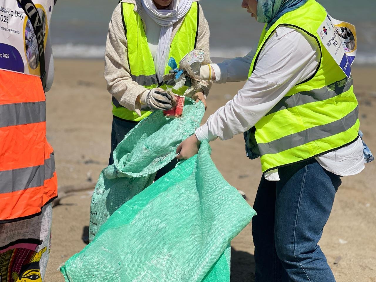 الإسكندرية تشارك باليوم العالمي لتنظيف الشواطئ تحت مظلة مبادرة الأمم المتحدة