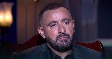 أحمد السقا يطمئن جمهوره بعد حادث سير.. ومدير أعماله: الضرر في السيارة فقط