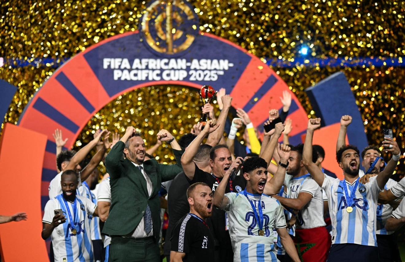 طاقم تحكيم من بوتسوانا لإدارة مباراة التأمين الإثيوبي وبيراميدز