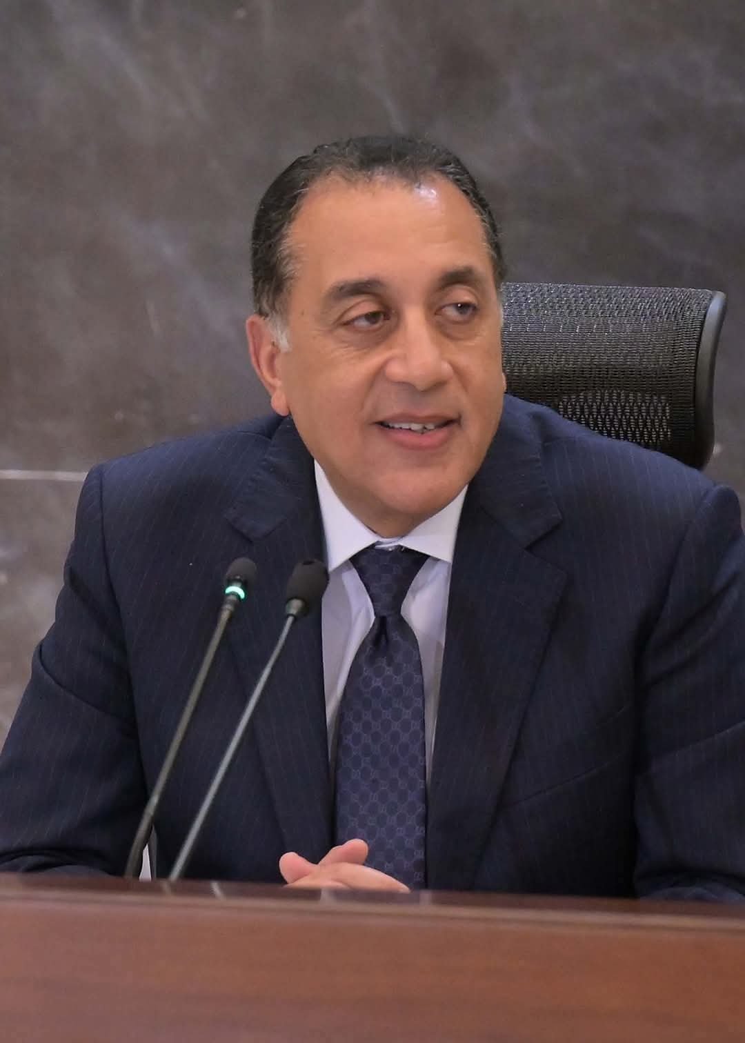 محافظ الفيوم يهنئ رئيس الوزراء بمناسبة الذكرى الـ (52) لنصر أكتوبر المجيد