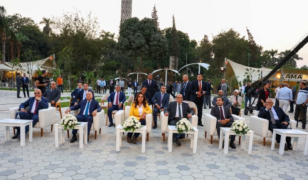 وزيرة التنمية المحلية ومحافظ القاهرة يفتتحون أعمال تطوير حديقة المسلة التراثية بالزمالك