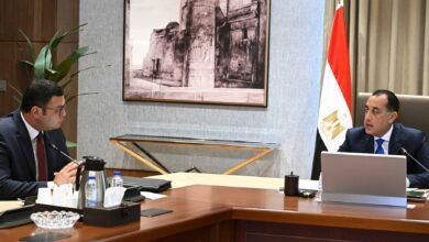 رئيس الوزراء يتابع موقف تنفيذ مختلف المشروعات بالمدن الجديدة
