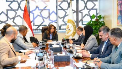  عوض تلتقي رئيس مجلس إدارة غرفة الغوص لبحث سبل التعاون مع قطاع الغوص 