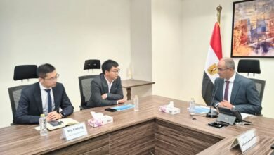نائب وزير الإسكان يبحث أوجه التعاون مع شركة صينية في مجال تحلية المياه