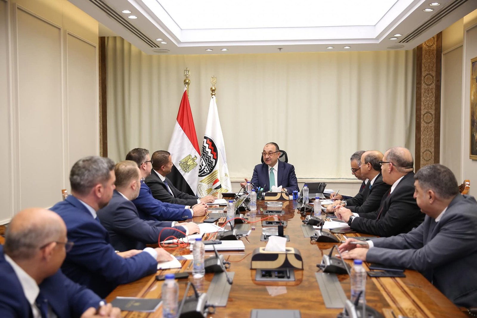 وزير قطاع الأعمال يبحث مع "سيمنس للطاقة" فرص التعاون ونقل التكنولوجيا والطاقة المتجددة 2 وزير قطاع الأعمال يبحث مع "سيمنس للطاقة" فرص التعاون ونقل التكنولوجيا والطاقة المتجددة