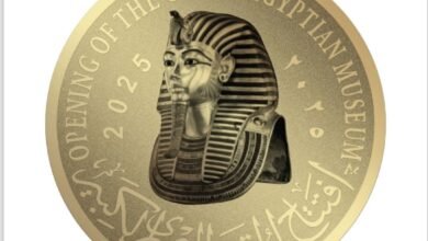 عملات تذكارية غير متداولة من خام الذهب والفضة.. توثق معالم المتحف المصري الكبير 