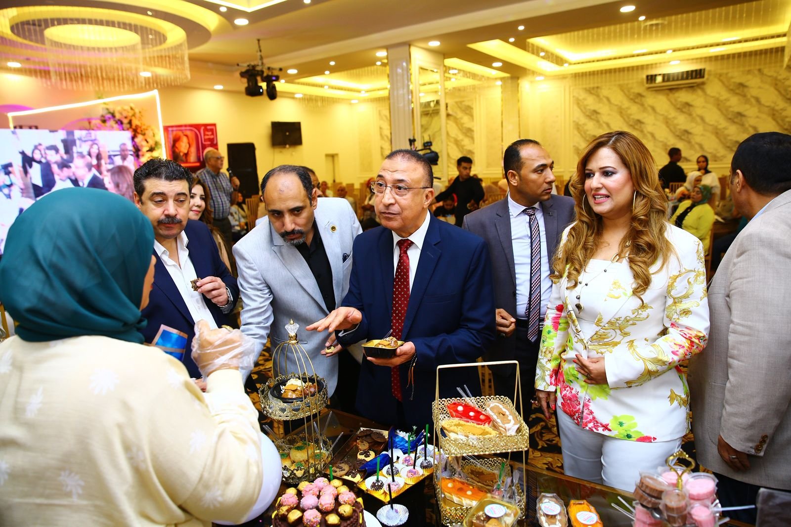 "عدسة تُبدع.. وصورة تتحدث" | عالم النجوم تُكرّم المصور محمد جمال