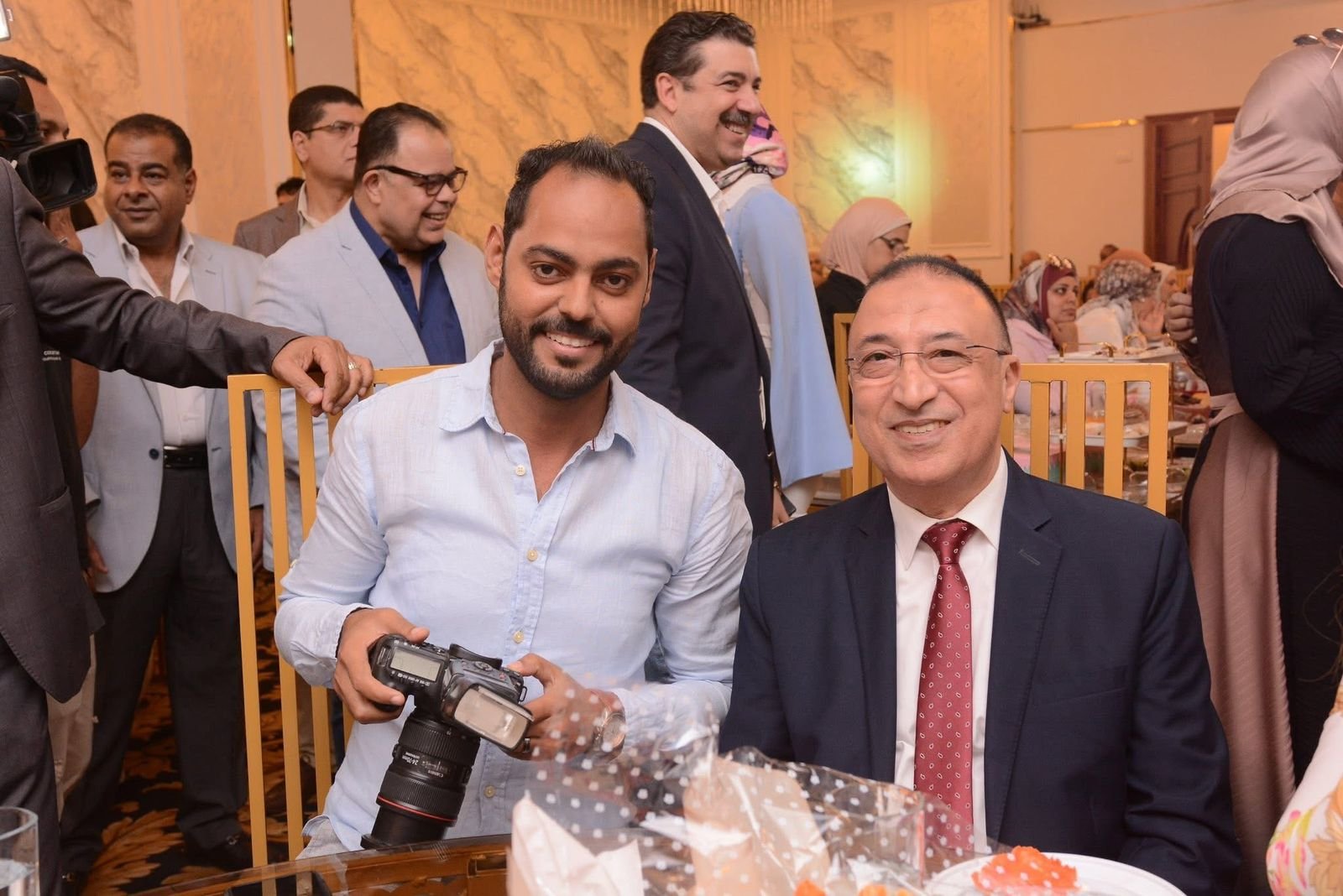 "عدسة تُبدع.. وصورة تتحدث" | عالم النجوم تُكرّم المصور محمد جمال