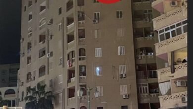 مأساة في دمنهور.. سقوط طفلين من الطابق العاشر بعد تركهما بمفردهما في الشقة