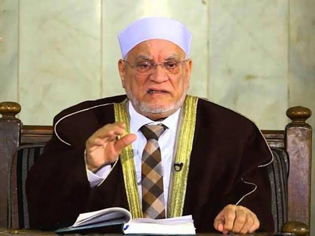 شيخ الأزهر ناعيًا الدكتور أحمد عمر هاشم: فقدنا أحد أبرز علماء الحديث في عصرنا 2 شيخ الأزهر ناعيًا الدكتور أحمد عمر هاشم: فقدنا أحد أبرز علماء الحديث في عصرنا