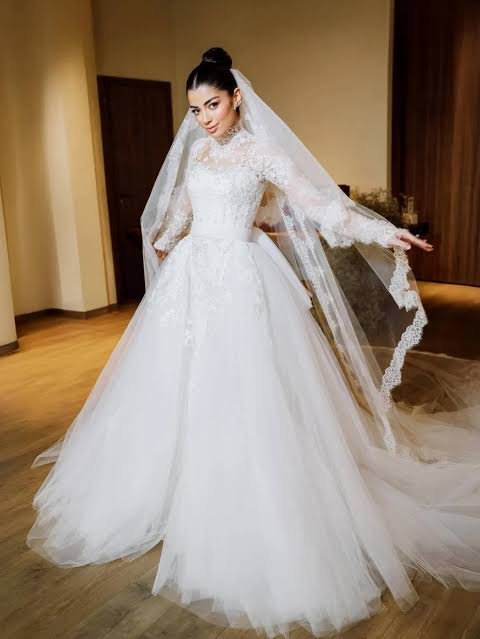 ليلى أحمد زاهر: «ماخدتش وقت خالص في اختيار فستان الفرح»